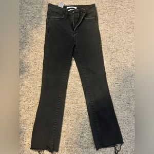 Sam Edelman The Steletto Crop Boot in black. Size 25